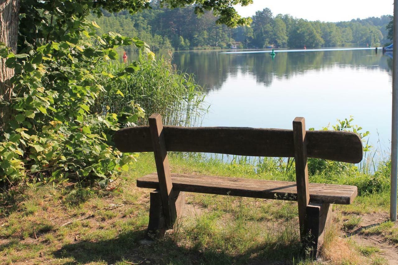 Ferienappartement Am See II Im Biospharenreservat ショルフハイデ エクステリア 写真